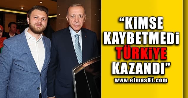 Ömer Yazıcıoğlu, Cumhurbaşkanı Recep Tayyip Erdoğan ile yan yana; yanında haber sitesinin “Kimse kaybetmedi, Türkiye kazandı” başlıklı kartı