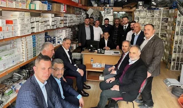 Ömer Yazıcıoğlu aday gibi çalışıyor — görsel 4