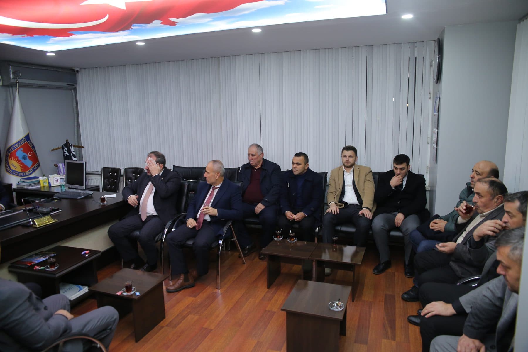 Bir meslek odası lokalinde düzenlenen oturum